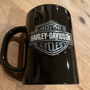 Harley Davidson 2010 black grey skull mug hot or cold moto bikercore collector